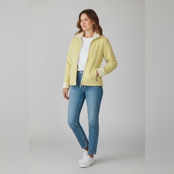 Patagonia Synchilla Womes Sherling Yellow/ Cream Jacket. Full Zip - Picture 14 of 16